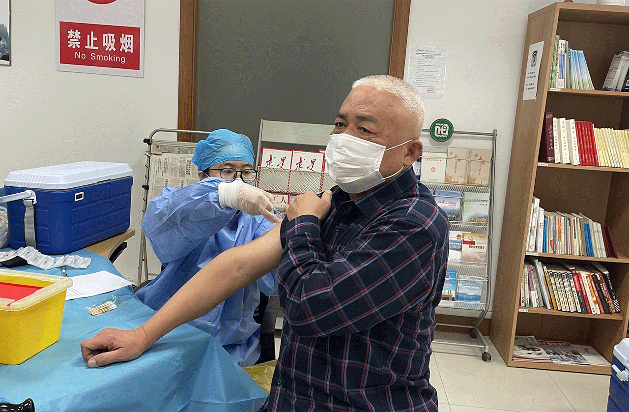 劉潭服裝廠第三針接種圓滿完成