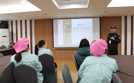 劉潭服裝廠開(kāi)展新員工安全培訓(xùn)