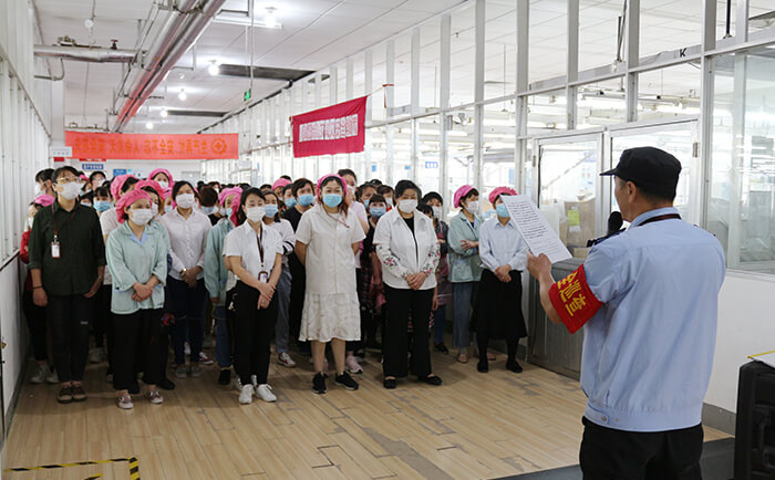 劉潭服裝廠組織開(kāi)展防災(zāi)減災(zāi)宣傳教育活動(dòng)