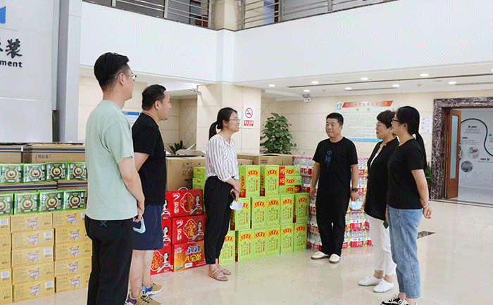 劉潭服裝廠寫給區(qū)委領(lǐng)導(dǎo)的感謝信