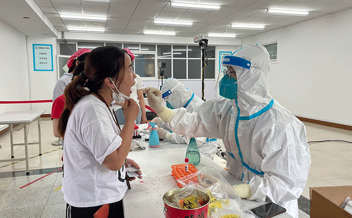 劉潭服裝廠開展全員核酸檢測