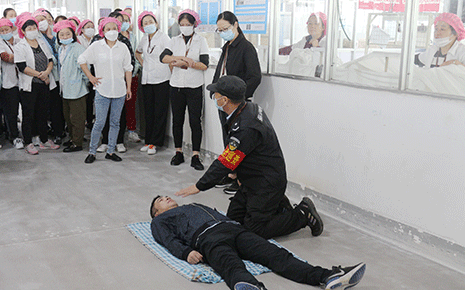 劉潭服裝開(kāi)展急救培訓(xùn)，提升員工自救互救能力