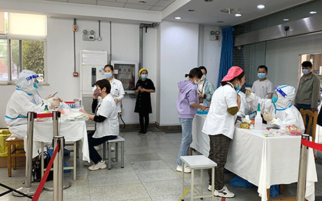 核酸檢測進企業(yè)，劉潭服裝開展全員核酸檢測