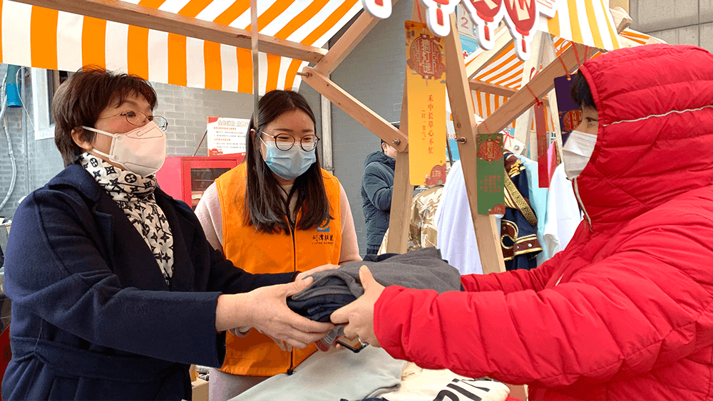 劉潭服裝元宵義賣