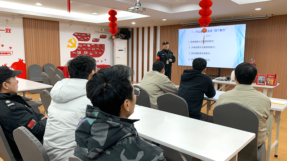 劉潭服裝微型消防站消防員逃生應(yīng)急包操作使用培訓(xùn)