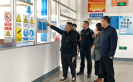 筑牢安全防線——?jiǎng)⑻斗b迎接市安全生產(chǎn)督導(dǎo)組檢查
