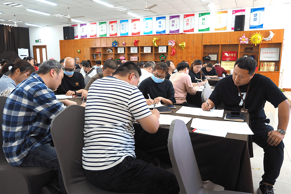 劉潭服裝舉辦&ldquo;安康杯&rdquo;安全生產(chǎn)知識競賽