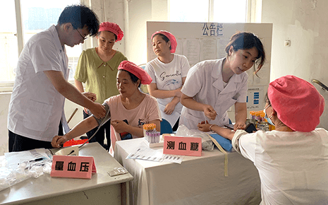 劉潭服裝：家醫(yī)進(jìn)企業(yè) 員工健康有“醫(yī)”靠