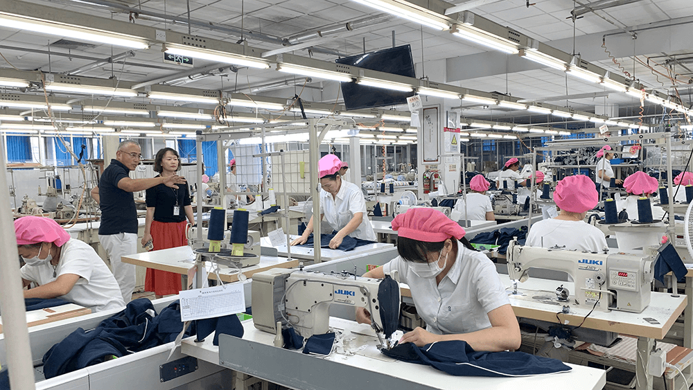 劉潭服裝歡迎日本客戶參觀考察