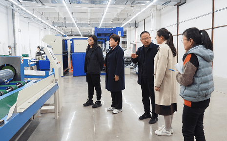 熱烈歡迎清豐縣工信局領(lǐng)導(dǎo)到劉潭服裝參觀指導(dǎo)工作 熱烈歡迎清豐縣工信局領(lǐng)導(dǎo)到劉潭服裝參觀指導(dǎo)工作