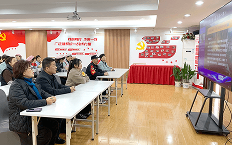 劉潭服裝：扎實(shí)上好復(fù)工復(fù)產(chǎn)“開工課”