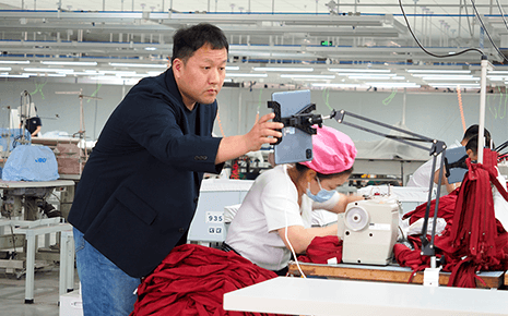 劉潭服裝：搭乘數(shù)字化快車，傳統(tǒng)“制造”變“智造”