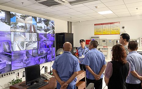 劉潭服裝組織安全員進(jìn)行安全教育培訓(xùn)