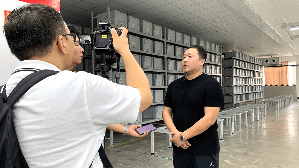 劉潭服裝：乘數(shù)而上，向新而行