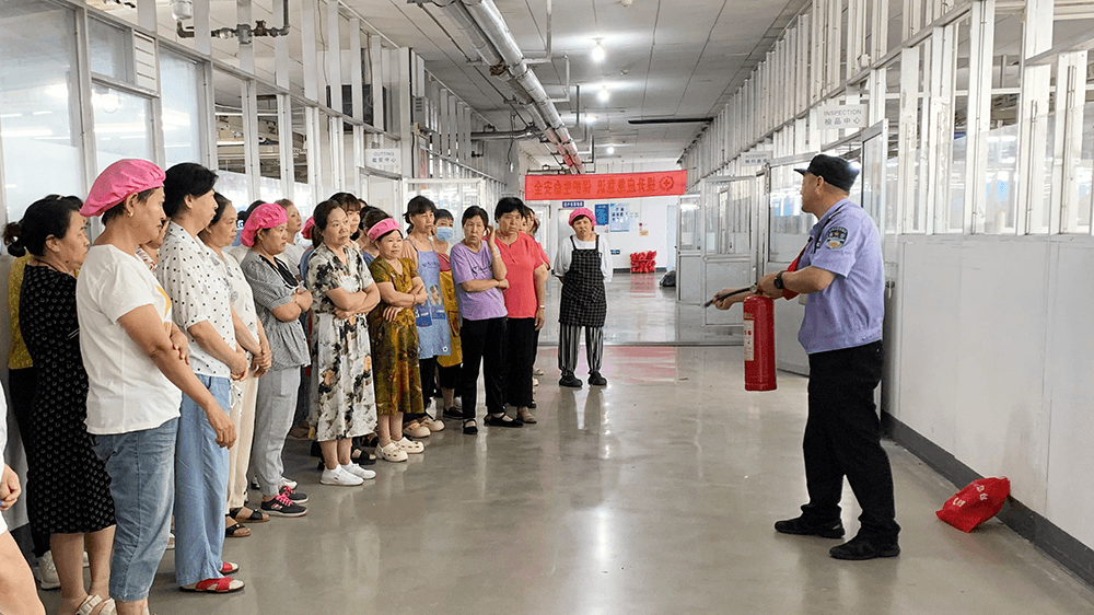 劉潭服裝開(kāi)展消防安全培訓(xùn)