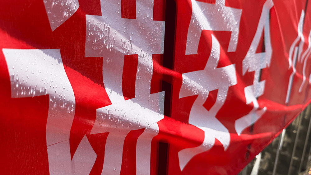 劉潭服裝溫馨提醒：無錫臺風(fēng)季安全指南