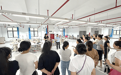 劉潭服裝4樓啟動智能化改造：多舉措保障生產(chǎn)與安全