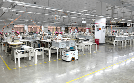 劉潭服裝：以科技賦能發(fā)展，以創(chuàng)新驅(qū)動智造升級