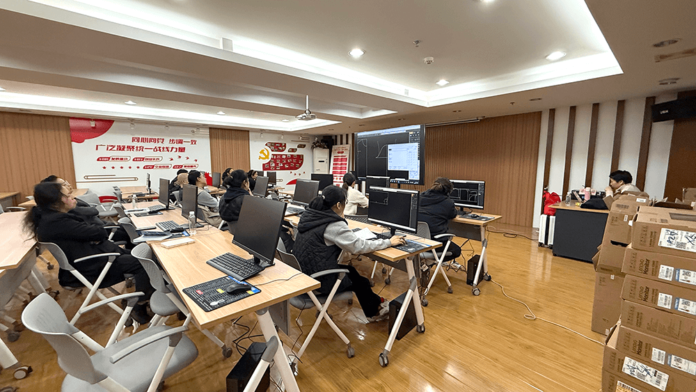 劉潭服裝：新員工入職培訓(xùn)，筑牢安全防線