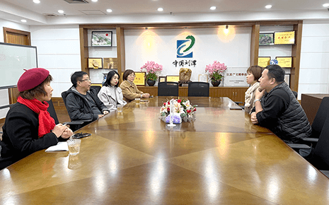 情暖企業(yè)，愛(ài)滿劉潭——區(qū)慈善總會(huì)走訪慰問(wèn)劉潭服裝