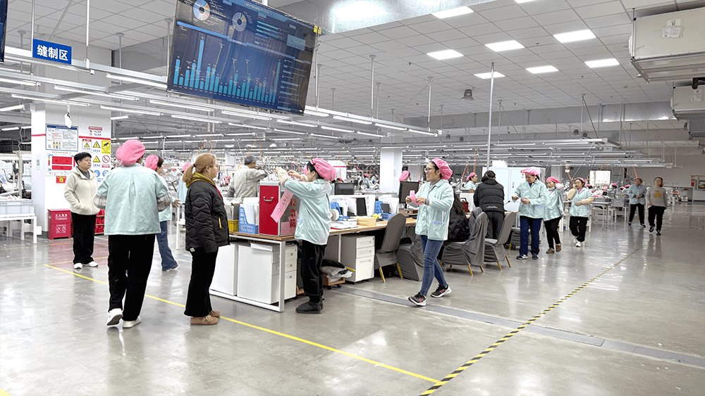 劉潭服裝：履職投票站職責(zé)，順利完成人大代表補選投票工作