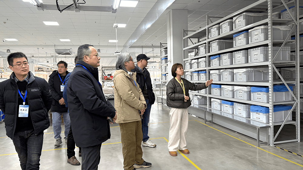 校地企聯(lián)動探新路&mdash;&mdash;上海交大教授一行蒞臨劉潭服裝考察交流