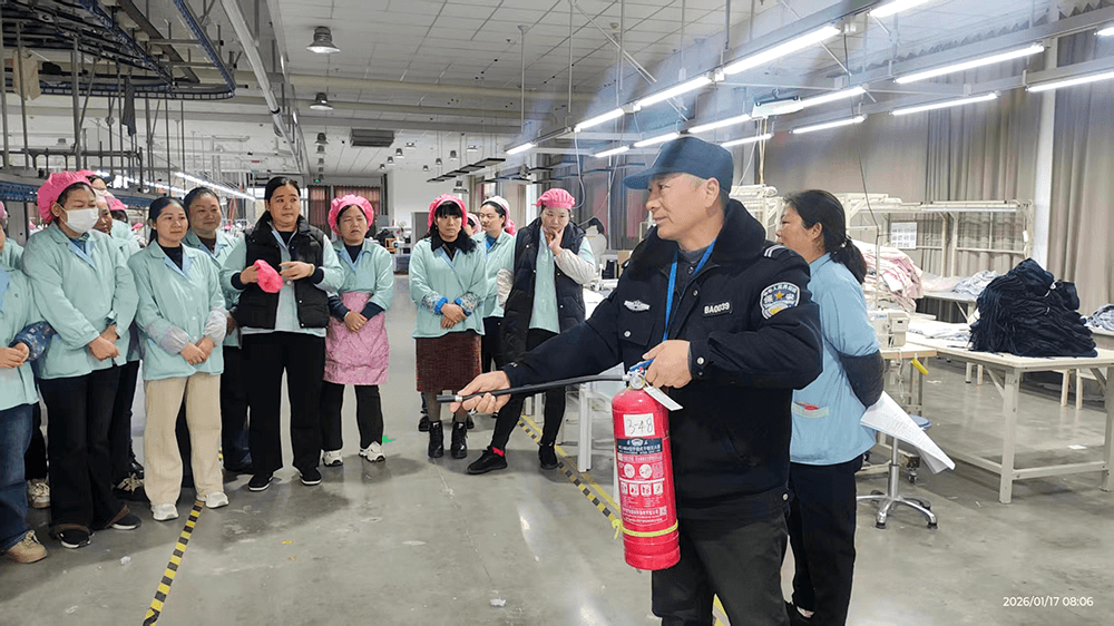劉潭服裝：消防培訓(xùn)進(jìn)車間，安全意識(shí)入人心