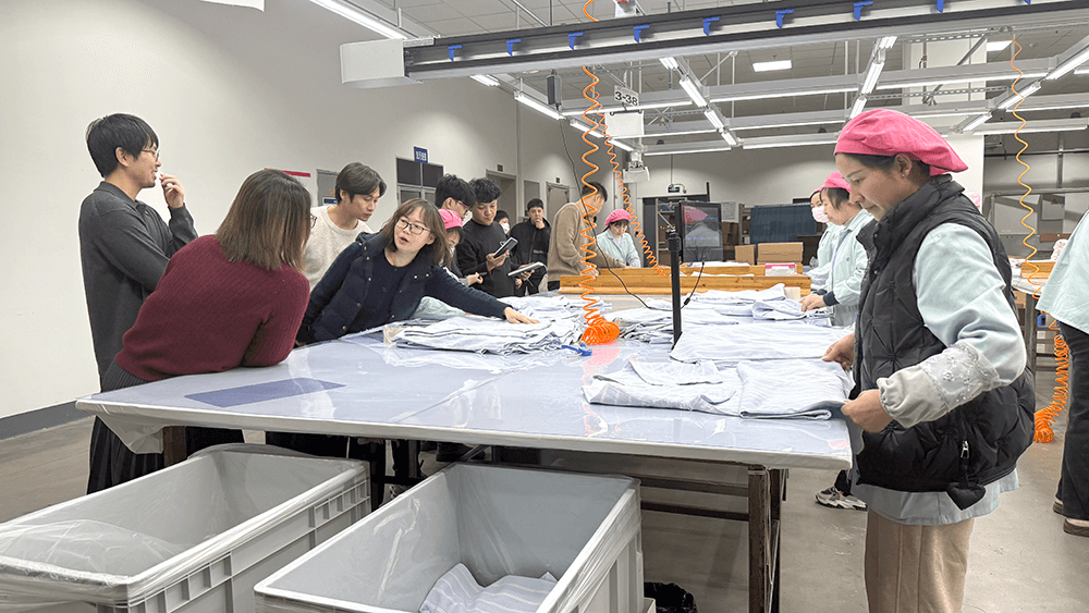 劉潭服裝迎印尼良品客人：共探AI智能生產(chǎn)與管理實踐