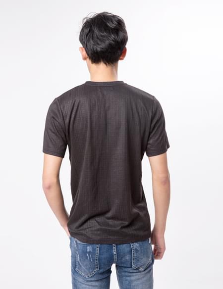 男式針織V領(lǐng)T恤