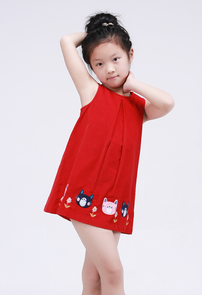童真無袖連衣裙