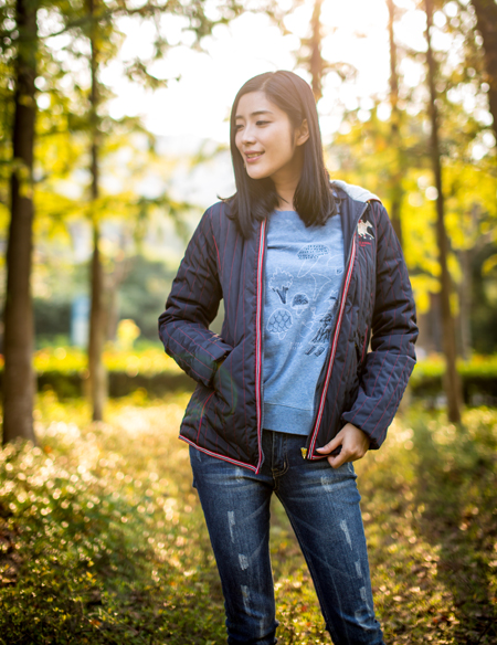 女士連帽薄外套