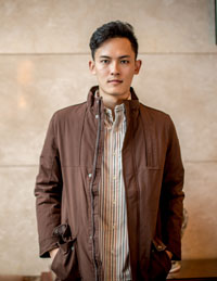 男士長(zhǎng)袖休閑夾克