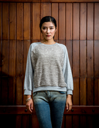 圓領(lǐng)長袖針織服