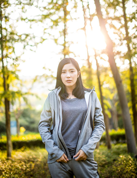 女式休閑運(yùn)動套裝