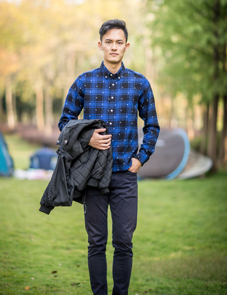 男式長(zhǎng)袖波點(diǎn)襯衫