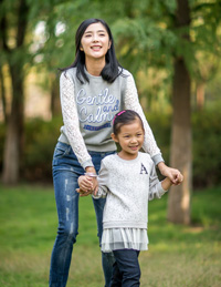 針織拼蕾絲休閑衛(wèi)衣