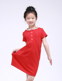 繡花領(lǐng)針織連衣裙