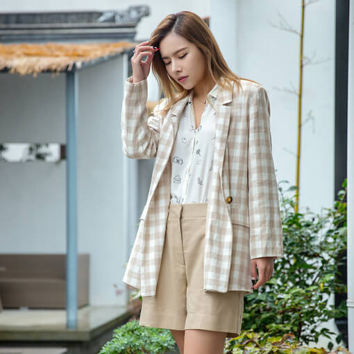女士格子西裝