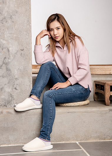 女士針織套頭衛(wèi)衣